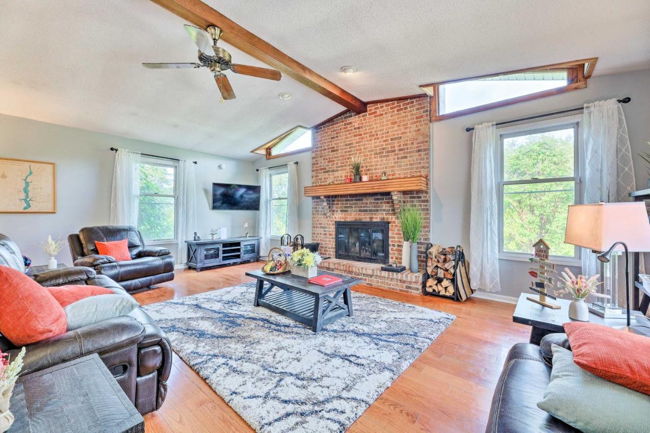 Family-Friendly Brookville Home With Hot Tub! Bagian luar foto
