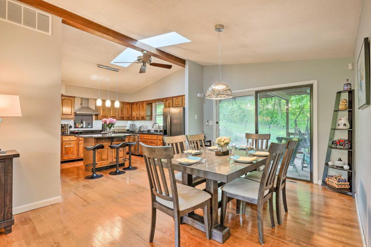 Family-Friendly Brookville Home With Hot Tub! Bagian luar foto