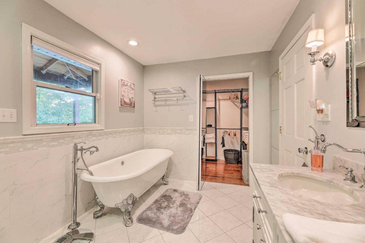 Family-Friendly Brookville Home With Hot Tub! Bagian luar foto